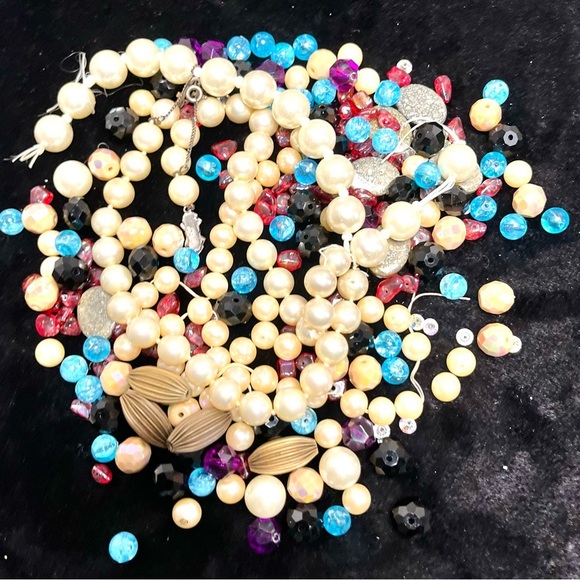 Cream Pearl Gild Blue Bead Collection for  Organic Design Art Projects Crafts - Picture 2 of 6